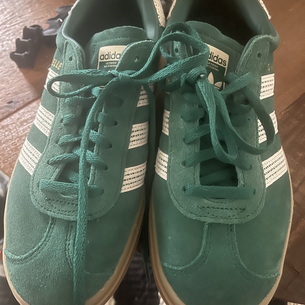 Adidas Women's Gazelle green and Brown Sneakers